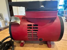 T-635HT THOMAS Air Compressor #3