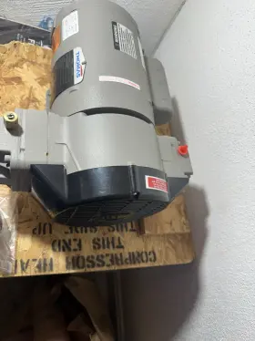 TA-4172 THOMAS Oil Piston Air Compressor