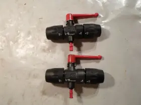 4089 TRANSAIR Double Female Vented Valve